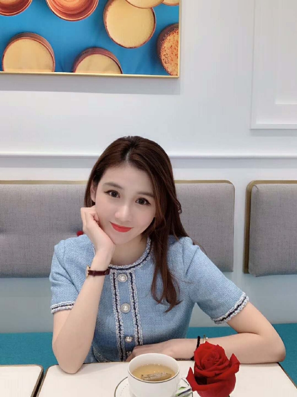 Emily的第二张照片--宁波相亲服务中心