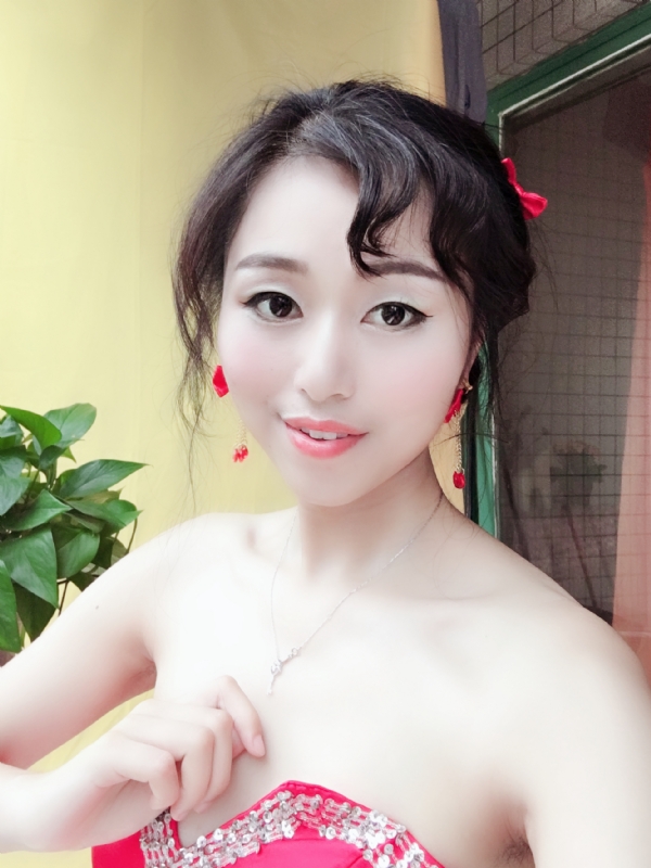 薇薇的第一张照片--宁波相亲服务中心