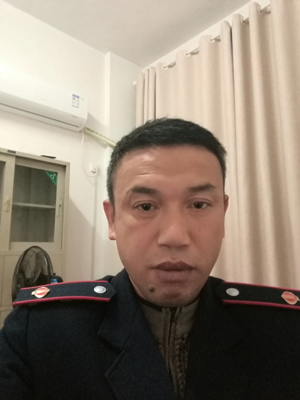 啊刘的第一张照片--宁波相亲服务中心