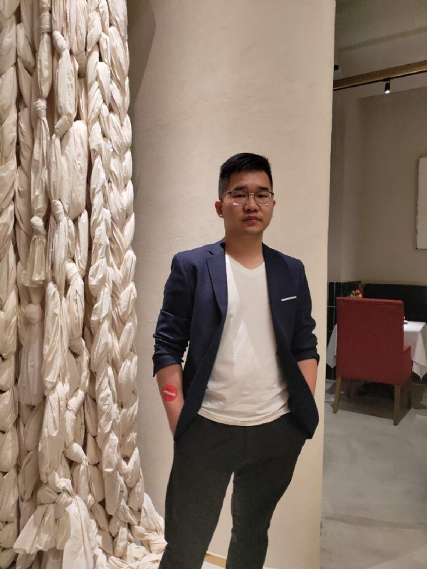 在路上的第二张照片--宁波相亲服务中心