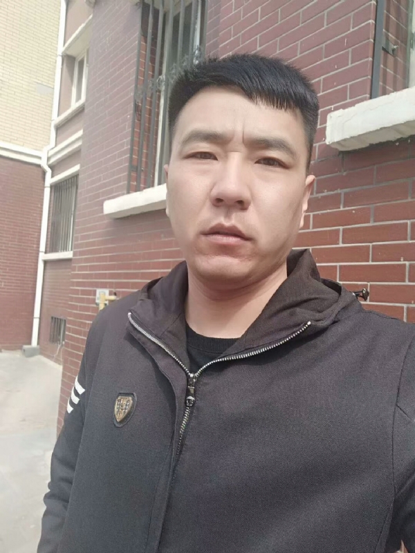谁伴我闯荡的第一张照片--宁波相亲服务中心