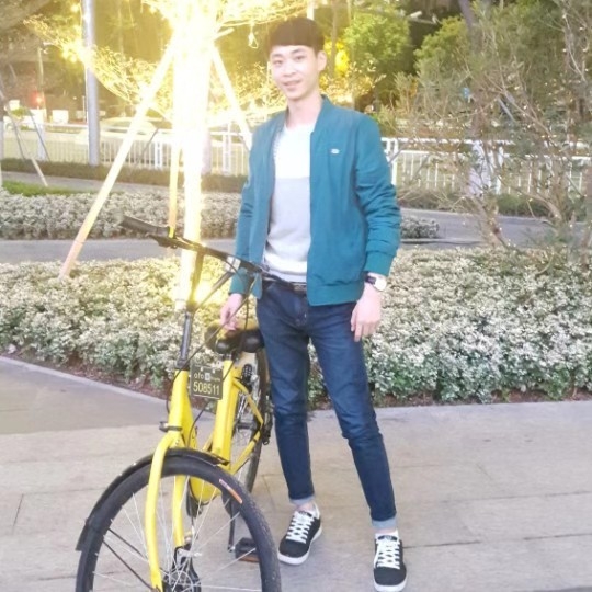 李伟的第一张照片--宁波相亲服务中心