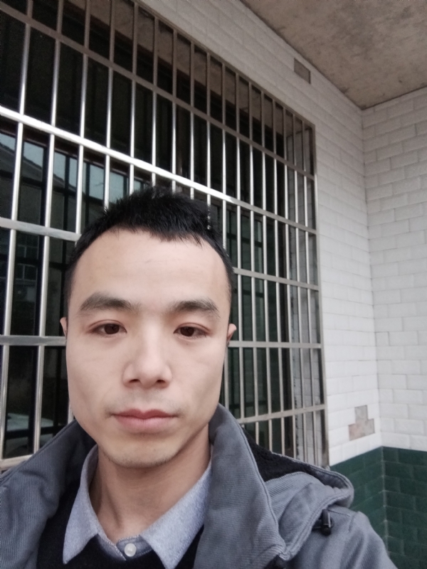 笑得那么开心的第三张照片--宁波相亲服务中心