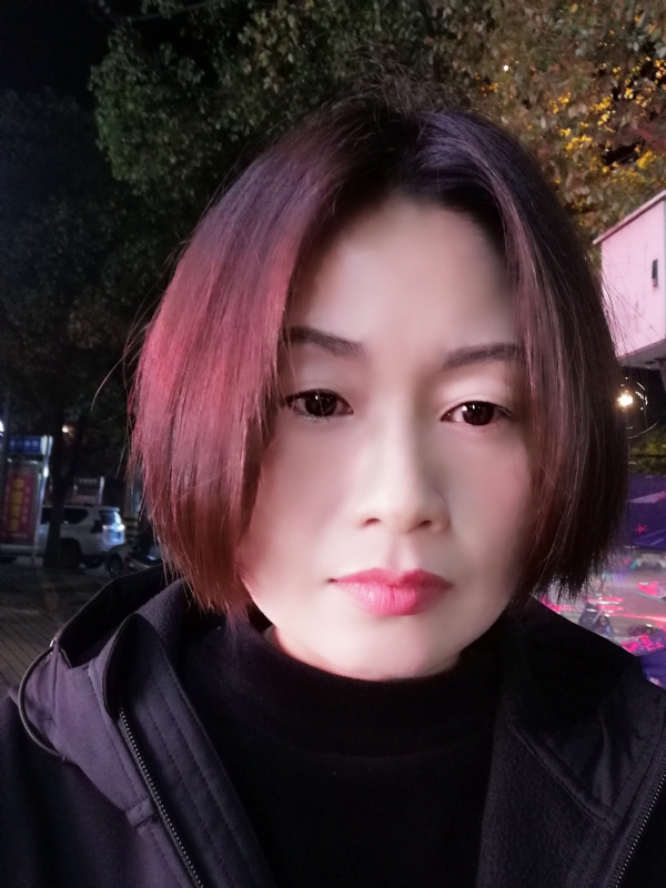 风中百合的第一张照片--宁波相亲服务中心