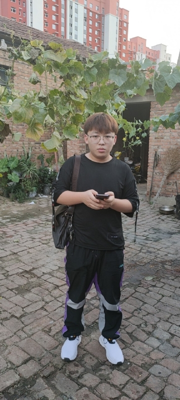 辛禹的第二张照片--宁波相亲服务中心