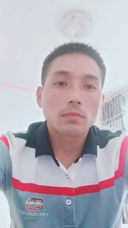 染红尘世的第二张照片--宁波相亲服务中心