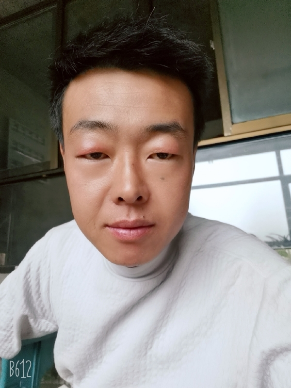 缺爱80后的第一张照片--宁波相亲服务中心