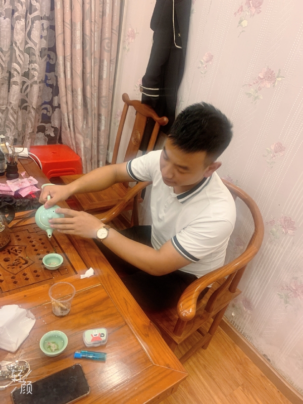 古有风琴的第一张照片--宁波相亲服务中心