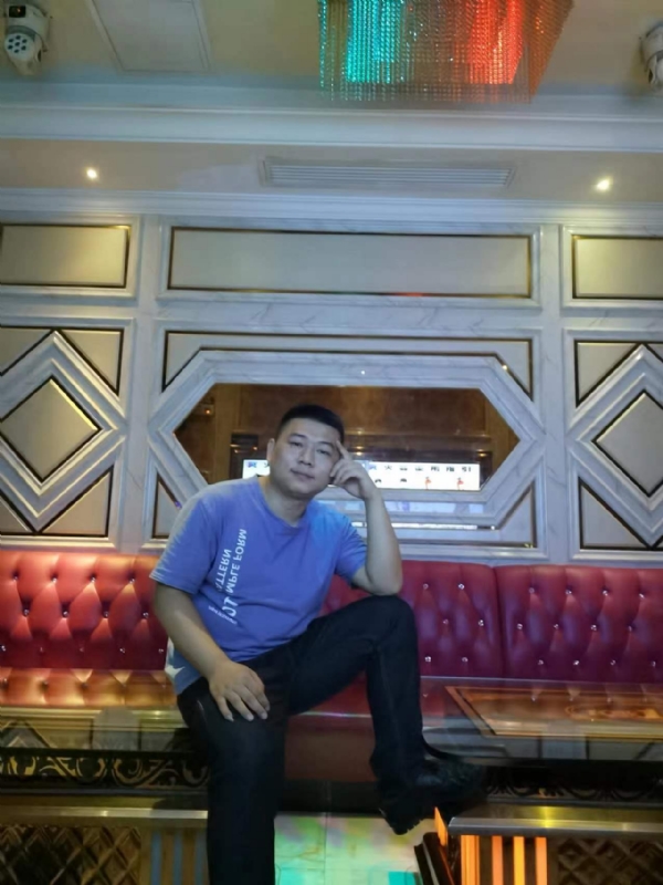 黄生的第四张照片--宁波相亲服务中心