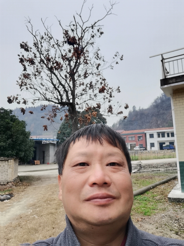 苏众青春冲浪的第一张照片--宁波相亲服务中心