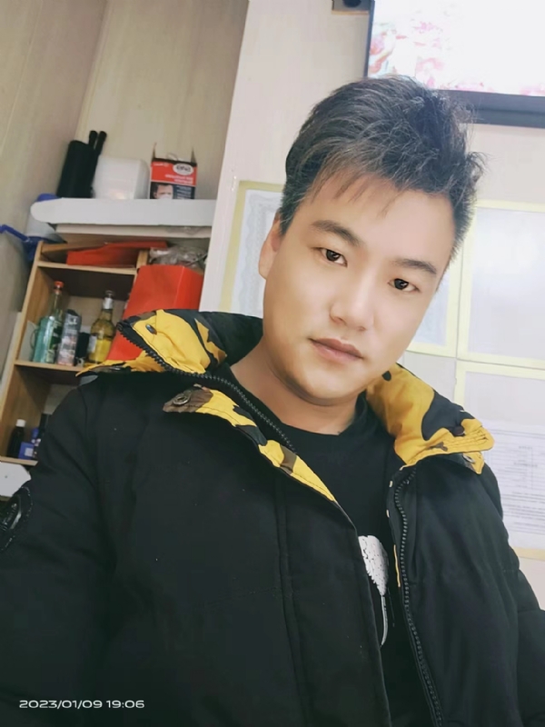 孤酒枕愁眼眠的第一张照片--宁波相亲服务中心
