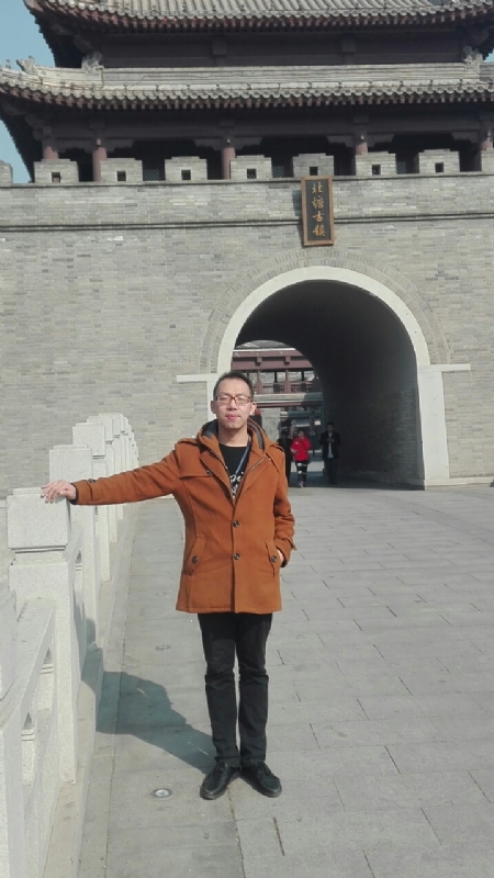 伟岸如山的第一张照片--宁波相亲服务中心