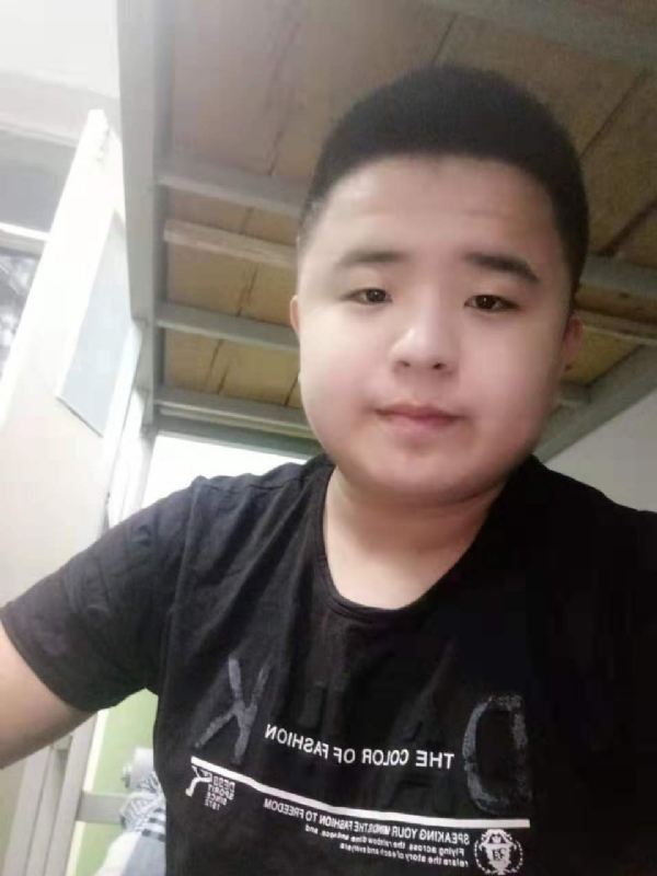 打小就爱淘气的第一张照片--宁波相亲服务中心