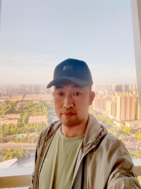 勇攀高峰的第一张照片--宁波相亲服务中心