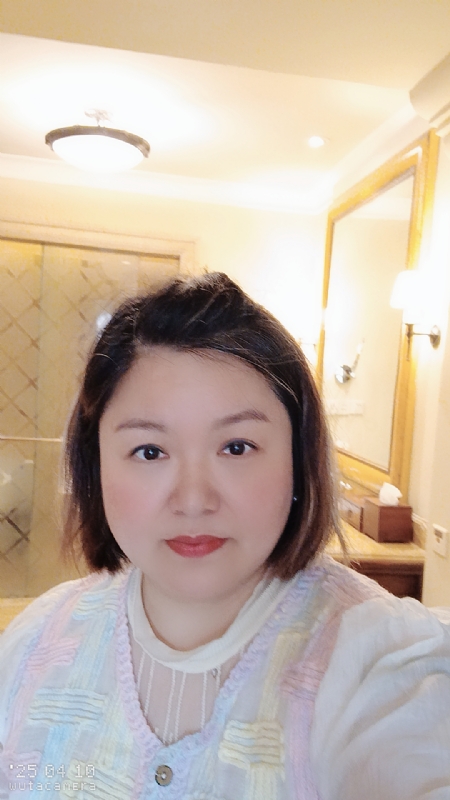 衎静玲瓏的第二张照片--宁波相亲服务中心
